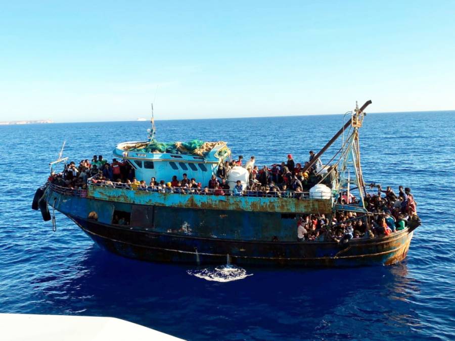 Migrants arrive at Lampedusa Island